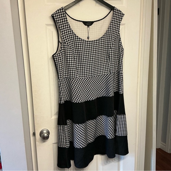 Michel Studio Black and White Checkered Midi Dress - Picture 1 of 13